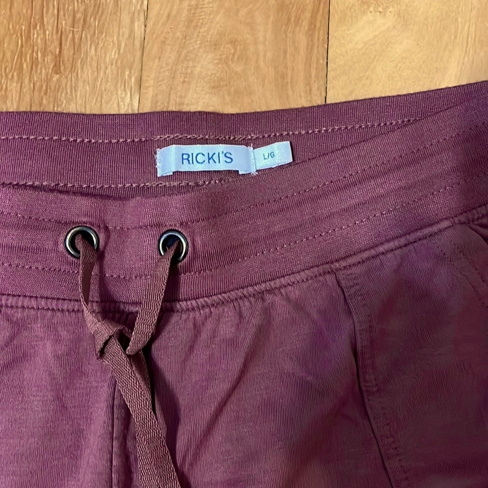 Joggers - Picture 3 of 3